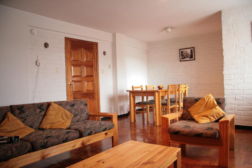 Apartamentos Los Quipus Quito Room photo