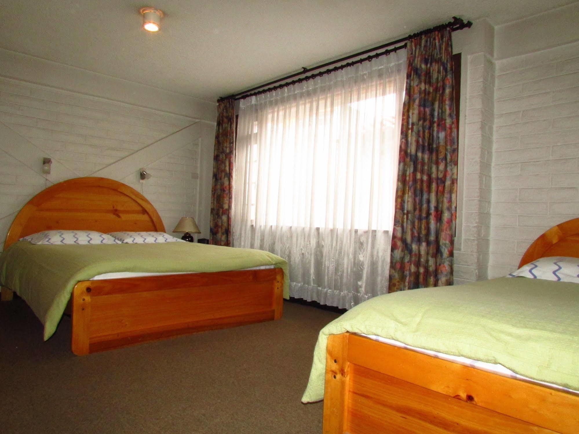 Apartamentos Los Quipus Quito Exterior photo